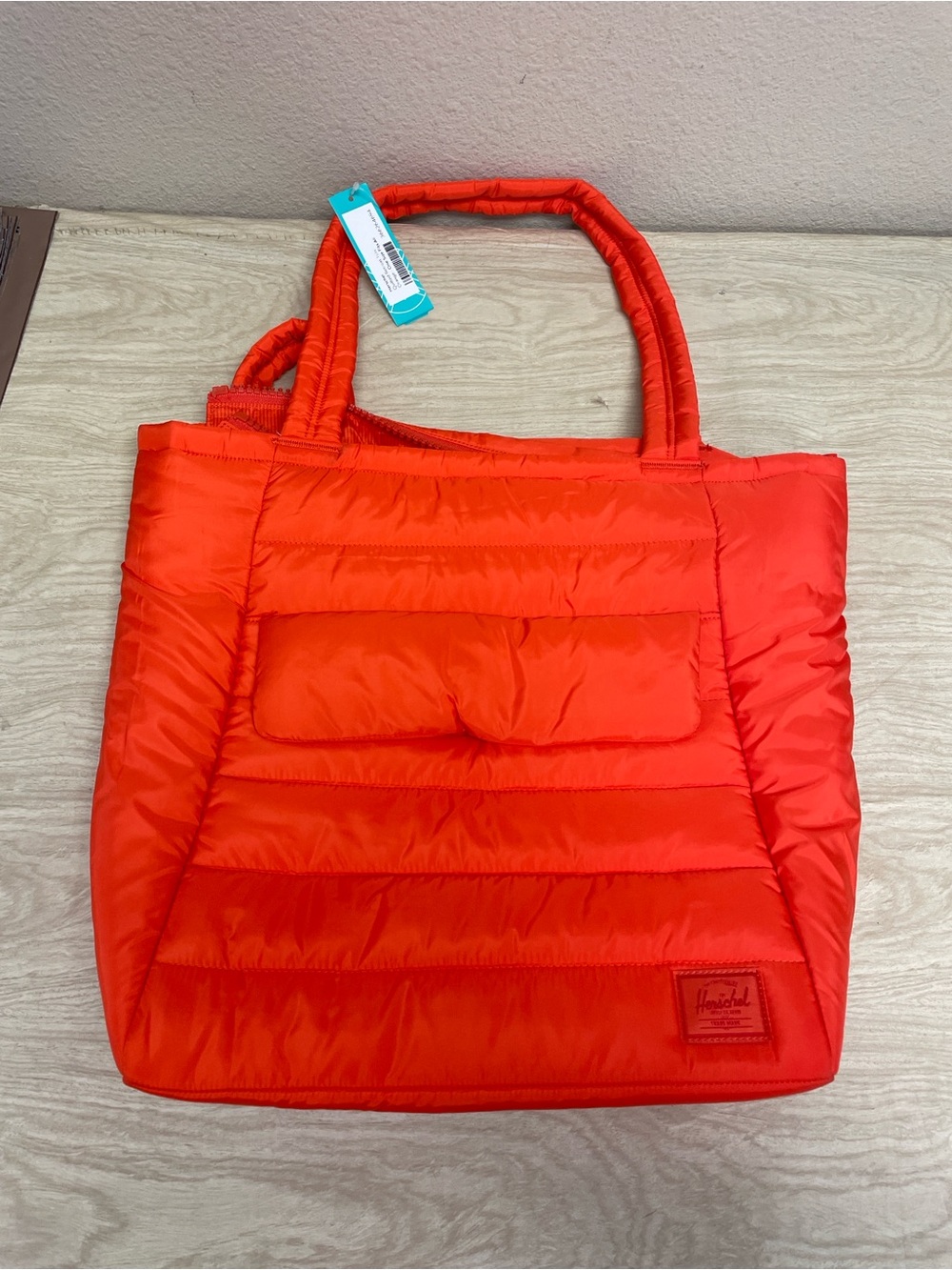 Quilted Retreat Tote - 20L -NWT